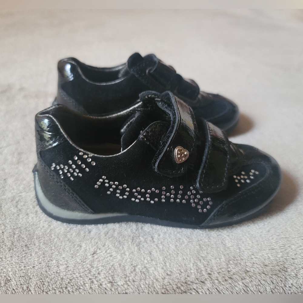 Moschino Girl Black 2 Velcro Strap Patent Leather/Suede Size Euro 23 (US Size 7)
